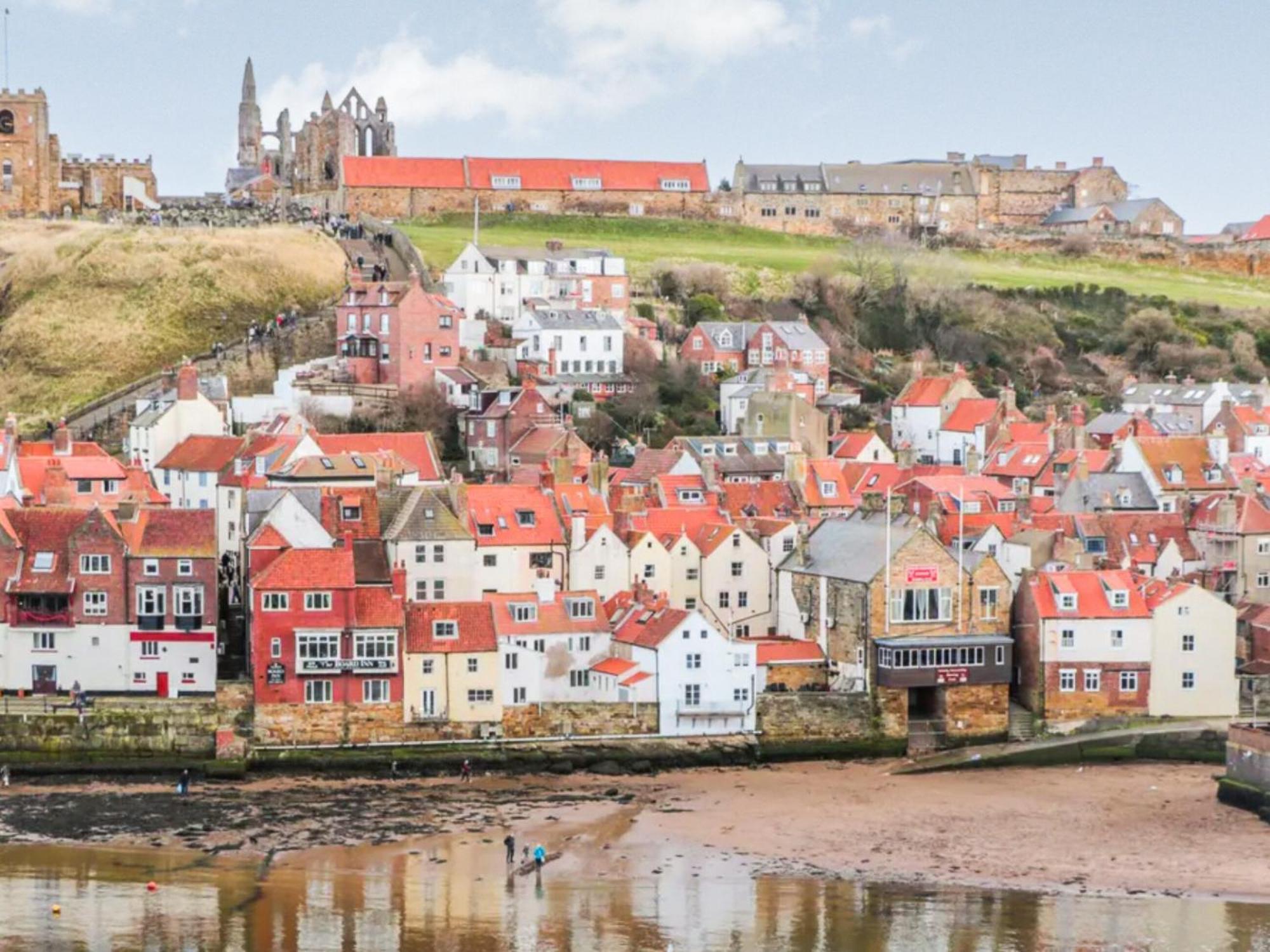Whitby Sands Exterior photo